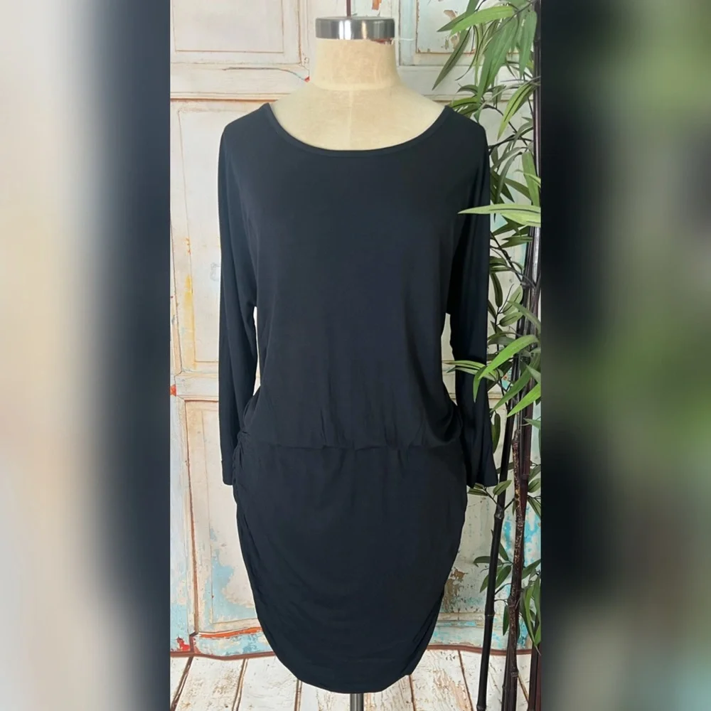 New! VENUS Black Short Stretchy Ruched Detail Blouson Dress - Picture 2 of 9